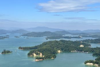 广东河源万绿湖+镜花缘+恐龙文博园一日游 可英文服务【可提供英文及小语种导游服务-往返接送-可选导游-可代订门票】