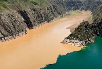 炳灵寺+黄洮交汇+网红大桥一日游【陆路直达炳灵寺/市区接】【专为本地游客散心休闲、及外地商务或差旅游客设计，您的短线旅游选择；】