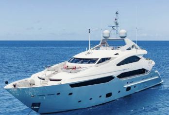 金秋特惠【游艇环海】深圳+金色海岸游艇一日丨地王观光+大梅沙【[大梅沙海滨公园]海滨旅游景点，自然条件得天独厚，群山相拥， 浪阔滩广，栈道造型具有浓郁海滨特色】