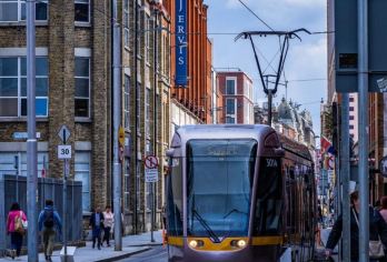 爱尔兰莫赫悬崖+巴伦+戈尔韦一日游/行程可调-悦享旅途【精选热门景点，高效游玩不走回头路，深度了解文化内涵，贴心服务保障，轻松享受旅程，性价比超高的旅行。】