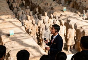 【9点/13点】只去兵马俑半日游/丽山园/上门接/馆内讲解【[精选推荐]兵马俑半日游 可选09/13点 或升级兵马俑+丽山园一日游 双景点讲解 可上门接】