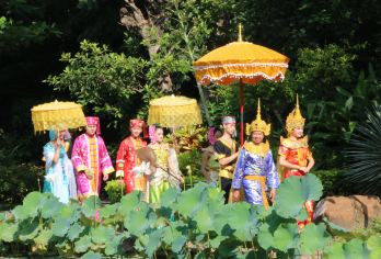 西双版纳曼听公园+傣族园一日游【6人内精品团+酒店上门接送】【臻选6人内小团，上门接送，出发游览时间随意，无购物无隐形消费；】