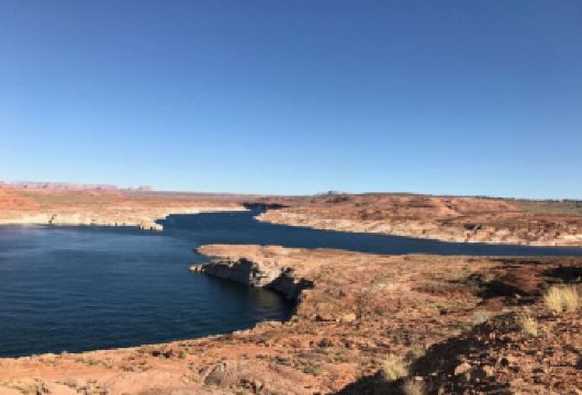 美国拉斯维加斯-上羚羊谷-鲍威尔湖-马蹄湾-私享行美西老司机【专业行程定制，精选热门景点，高效游玩不走回头路，贴心服务保障，轻松】