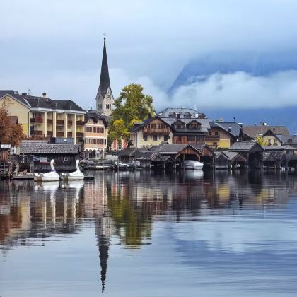 萨尔茨堡往返包车酒店接送：哈尔施塔特圣沃尔夫冈一日游