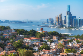 厦门鼓浪屿+最美转角+万国建筑博览一日游【小团多套餐可选】【[品质保证]15人小团，晚出发更舒适。明星导游服务，纯玩0购物0自费，感受小而美的尊享体验。】