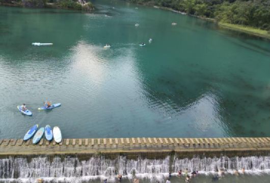 广西防城港十万大山布透温泉+国家森林公园一日游可中英文服务【可提供中英文及小语种导游服务-往返接送-可选导游】