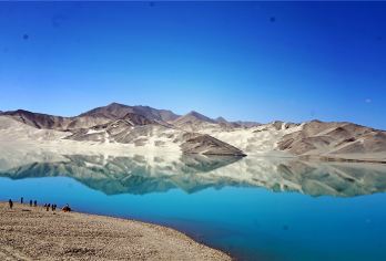 喀拉库勒湖+白沙山·白沙湖一日游【大小2团型任选】【[边防证说明]疆内外户籍均可在喀什市免费办理】