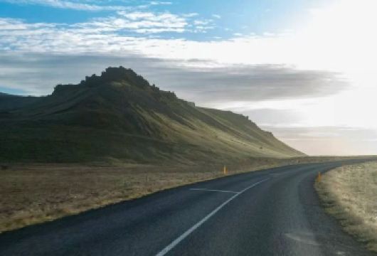 冰岛雷克雅未克-雷克雅内斯半岛路线\可多日包车【精选老司机】【包车一日游，解锁旅行新方式！独立车辆配备经验丰富的老司机，为您量身打造专属行程。】