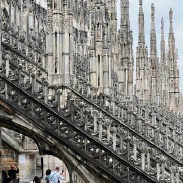 意大利米兰市区景点-米兰大教堂-埃马努埃莱二世长廊-包车精选