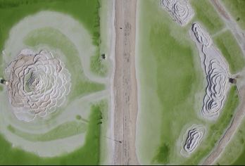 察尔汗盐湖+大柴旦翡翠湖+水上雅丹一日游4-6人小团【高品质精选路线，深度体验，创新玩法，消费透明】