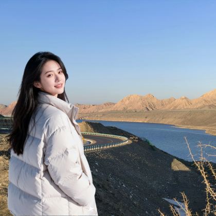 北疆班迪尔蓝湖红山水库/安集海大峡谷/S101小团一日游