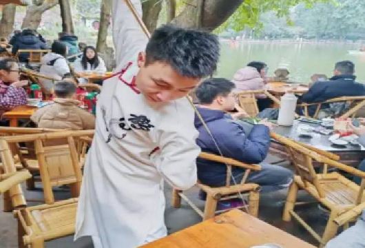 成都市区citywalk半日游【私家团+含1V1导游服务】【[专业服务团队]专注四川历史人文景点+真纯玩+无购物+0套路+0推销】