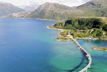 挪威斯沃尔韦尔-罗弗敦群岛 美景打卡【中文专车-悦享旅程】【中文专车出行，景点灵活调整，打卡经典，游玩自己定义，无需等待，专属贴心服务，尽享惬意旅程】