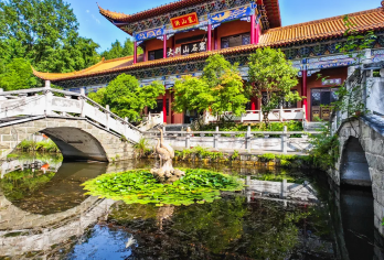 六安市区包车往返｜大别山石窟+大别山虚谷温泉一日包车游【[一对一包车]专车上门接送，车辆费用全含】