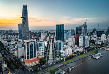 越南胡志明新山一国际机场-市区-专车接/送机 | 点对点直达【专业本地司机，贴心服务，无需换乘，直接抵达酒店或指定地点，省时省力。】