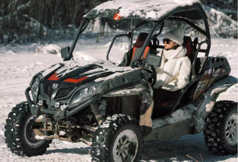 长白山全地形越野车·丛林穿越【穿越林海雪原|领队教学+指引】【万达度假区内往返接送，教练安全教学保驾护航，即刻开启征服雪域之旅。】