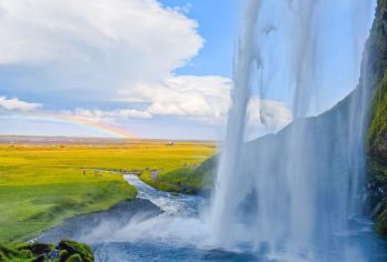 冰岛雷克雅未克往返-纯黄金圈路线-可追极光可多日-包车-精选【专属客服和本地中文司机，一家一团包车】