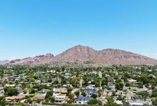 【中文司机包车游】美国凤凰城动物园+沙漠植物园+石中洞【中文司机+酒店接送+贴心管家[畅游80+国家，800+城市]】