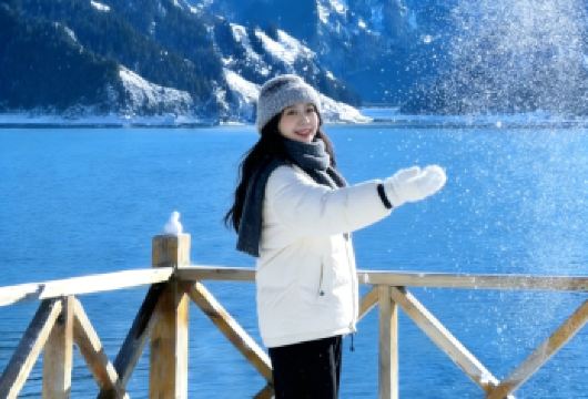 新疆天山天池一日游【小车拼团赠无人机航拍+含区间门票+纯玩】【景点深度停留，探索小众玩法】