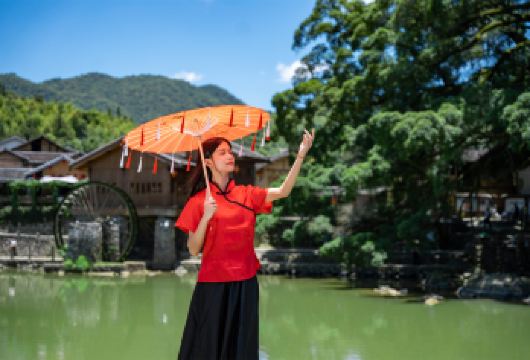 南靖云水谣土楼一日游【多套餐可选，可接定制/研学】【35人头等舱优享团可选，2+1头等舱豪华车+可调节座椅，全程高速直达，赠送钟兴楼登楼体验】