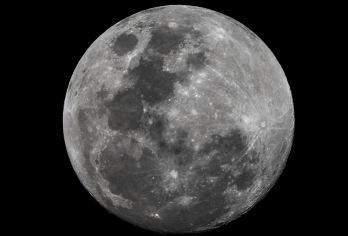 乌鲁鲁卡塔丘塔90分钟观星体验+合影【中英文讲解+酒店接送】【用高倍数的天文望远镜继续探索宇宙深处的天体】