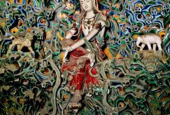 隆兴寺半日游【隆兴寺拼团1.5H深度人工精讲】精品小团＋耳麦【[精致小团]精品小团，含防蹭听耳麦，人少不拥挤，告别嘈杂~】