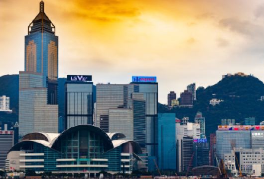 赠上网卡√香港一日游含餐√落日飞车√大游轮维港夜景√太平山顶【自家发团“纯玩港澳”安心纯玩无购物，无车上推销】