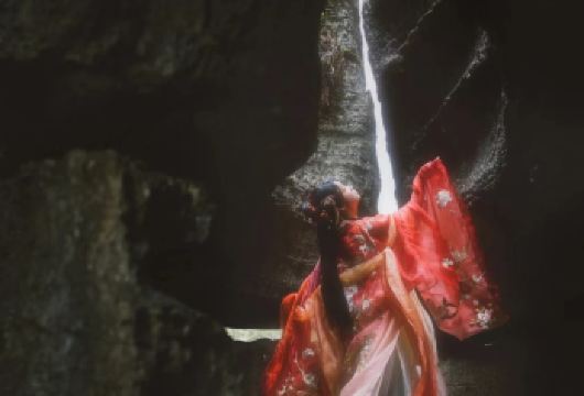 【一单一团·含必消景交】恩施梭布垭石林+利川腾龙洞一日游【[服务保障]市区酒店/火车站免费接送+驾驶多年经验老司机为您保驾护航+24小时客服管家贴心服】