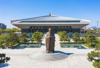 曲阜孔子博物馆半日游【儒风文旅】资深导游趣味讲解【[导游讲解]甄选资深中高级讲解员全程互动、趣味讲解！】