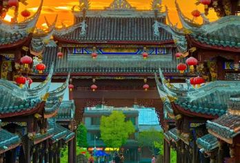 乐山大佛+黄龙溪一日游【盖碗茶体验/三环内接送/矿泉水自取】【[服务保证]纯玩品质，不进店不购物，无强制消费，行程透明！】