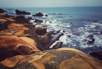 台湾台北出发+野柳+阴阳海+13层+黄金瀑布+九份+十分【[高品质包车服务]舒适出行，全程安心便捷】