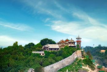 烟台蓬莱阁+八仙过海景区+孤独的鲸一日游丨独立用车不起早【[私享专车服务]上门接送一对一专车服务，为老人家人私人定制出游、朋友闺蜜出行、公司团建、商旅用车等】