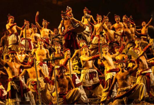 西安城墙+长安十二时辰+回民街+中/英文导游+赳赳大秦一日游【可选中文或英文导游，登城墙赏古城轮廓+长安十二时辰沉浸+回民街美食！】