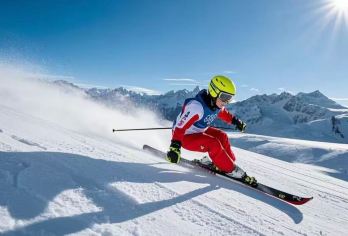 西宁+鹞子沟康乐滑雪一日游 【含教练|雪服|头盔|滑板】【行程自由，滑雪时间充裕，专业教练1对3指导 5步掌握平衡 转弯 刹车核心技术 告别摔跤尴尬】