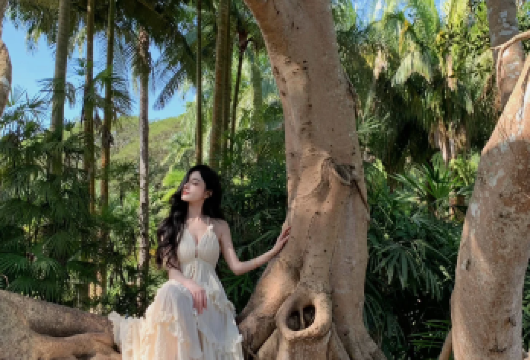 【东西区深度游】中科院植物园纯玩一日游·西区+东区深度讲解【[景区看点]国家5A景区，东区、西区、绿石林深度体验，一览西双版纳热带雨林；】