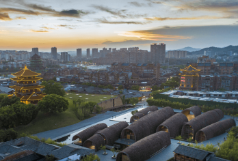 超全景德镇御窑博物馆+陶阳里资深老俵说大咖2小时精讲可选含票【超强江西讲解团全覆盖 免费享无线耳麦丨声声入耳丨拒绝蹭听（19点场只安排60分钟服务）】