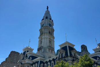 美国纽约往返费城独立宫-市政厅等网红景点包车-精选【专属客服和本地中文司机，一家一团包车】