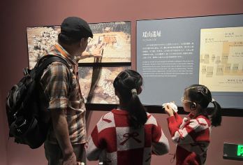 【金牌说】浙江省博之江馆区讲解大咖讲师 2.5H精讲含耳麦【[金牌导游讲师团]他们博古通今，幽默睿智，善于挖掘文物背后的故事，用有趣的方式带您领略明清风采；】