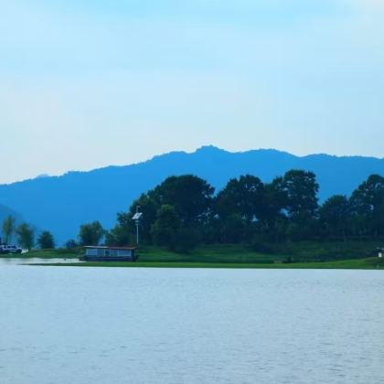 驻马店市区包车往返｜竹沟革命纪念馆-薄山湖风景区一日包车游