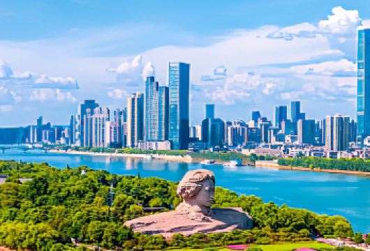 长沙橘子洲+湖南博物院+爱晚亭一日游【好评导游+讲解】【[纯净旅行]自主发班，不转卖，无购物店，无隐形消费，进店1赔10，赠耳麦、赠送矿泉水，回归旅游本质；】