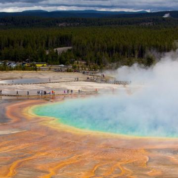 美国盐湖城+黄石国家公园+老忠实+大棱镜【中文包车可定制】