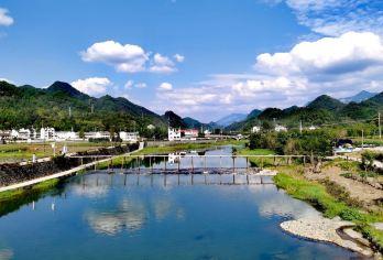 从黄山市出发：绩溪龙川+棠樾牌坊群鲍家花园包车一日游【不用拼车，专享包车自由出行!】