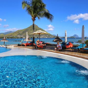 毛里求斯东部野生动物园+弗拉克海滩+布拉班特山包车一日游