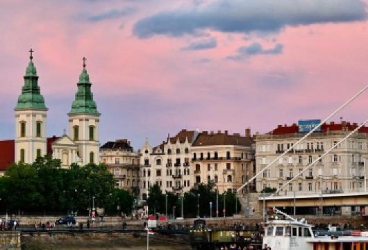 匈牙利布达佩斯多瑙河观光-赛切尼温泉浴场-布达城堡-包车私享【专业行程定制，精选热门景点，高效游玩不走回头路，贴心服务保障，轻松】