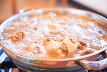 丽江拉市海茶马古道一日游【骑马+土鸡火锅+湿地公园/可划船】【[随心漫游]多个出发时间段可选：9:00/10:00/11:00/12:00，睡到自然醒后说走就走~】