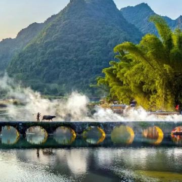 广西百色+靖西鹅泉+三叠岭瀑布+通灵大峡谷一日游