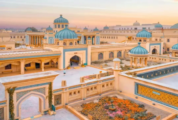 新疆喀什+莎车老城+英吉沙一日游，6人内包车【[套餐多选]：1-6人包车，车型多选，小团独立出行纯玩，市区内上门接送】