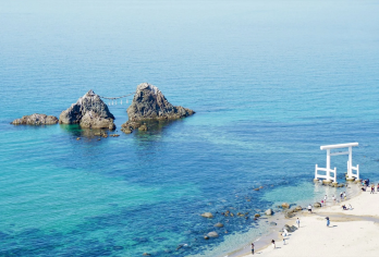 九州6景：系岛白丝瀑布+宫地狱神社+一兰之森+二见浦夫妇岩【中英日导览贴心讲解，亲子互动科普，探访自然与人文景点】