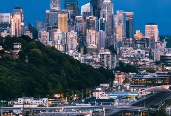 美国西雅图+奇胡利玻璃艺术园一日游/行程可调-可定制多日【专属客服和本地中文司机，一家一团包车】