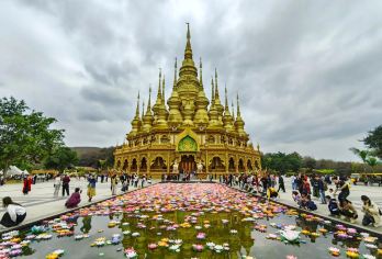 西双版纳往返|曼听御花园+西双版纳勐泐文化旅游区一日游【品质出游】